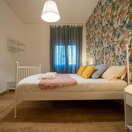 Casa Vacanze Partenope Apartment Naples Luaran gambar