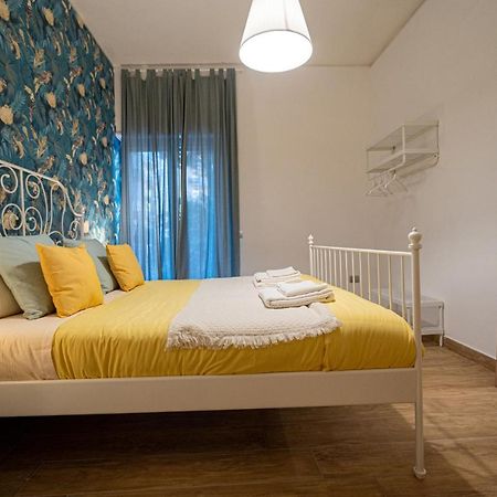 Casa Vacanze Partenope Apartment Naples Luaran gambar