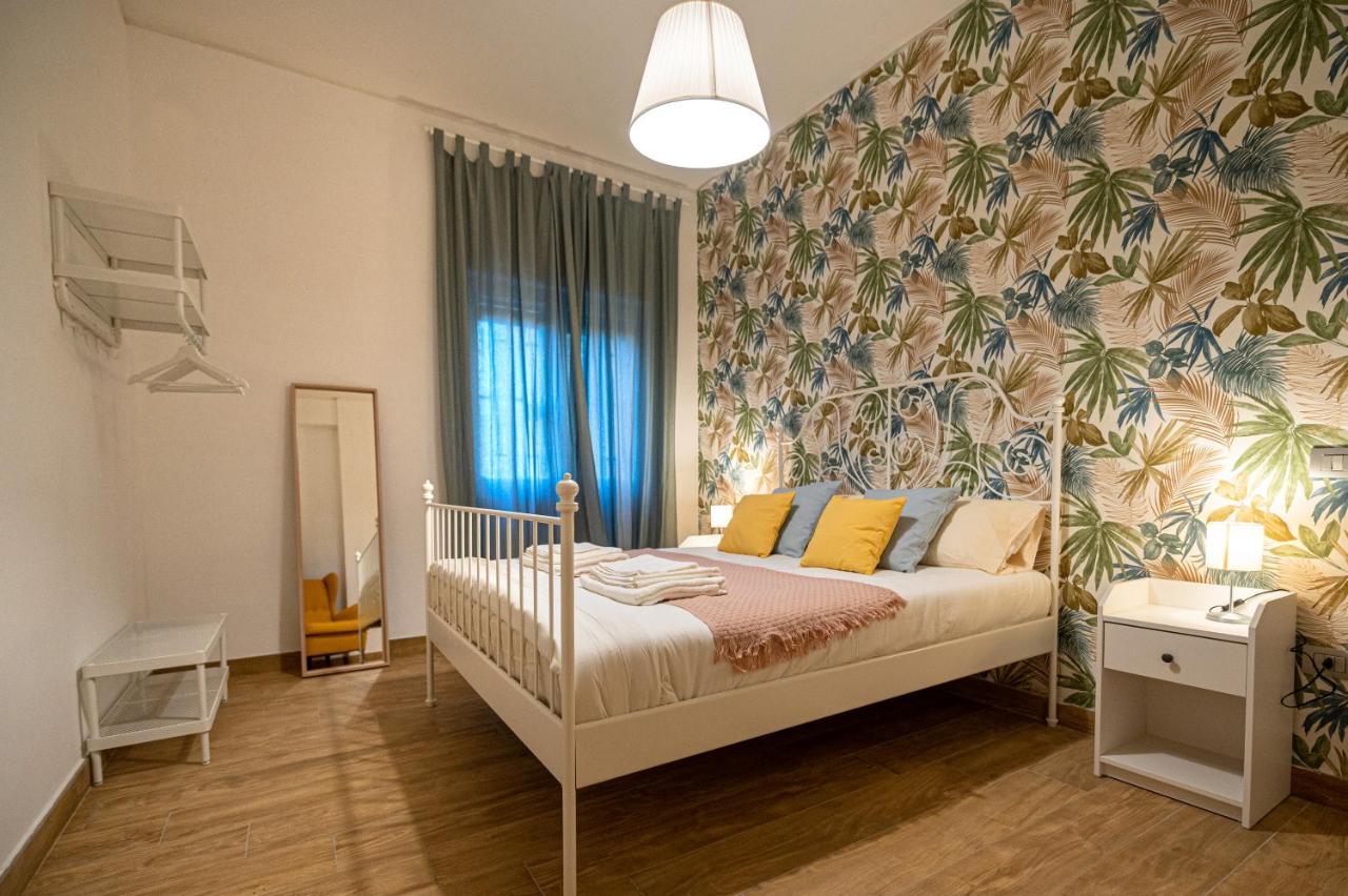 Casa Vacanze Partenope Apartment Naples Luaran gambar