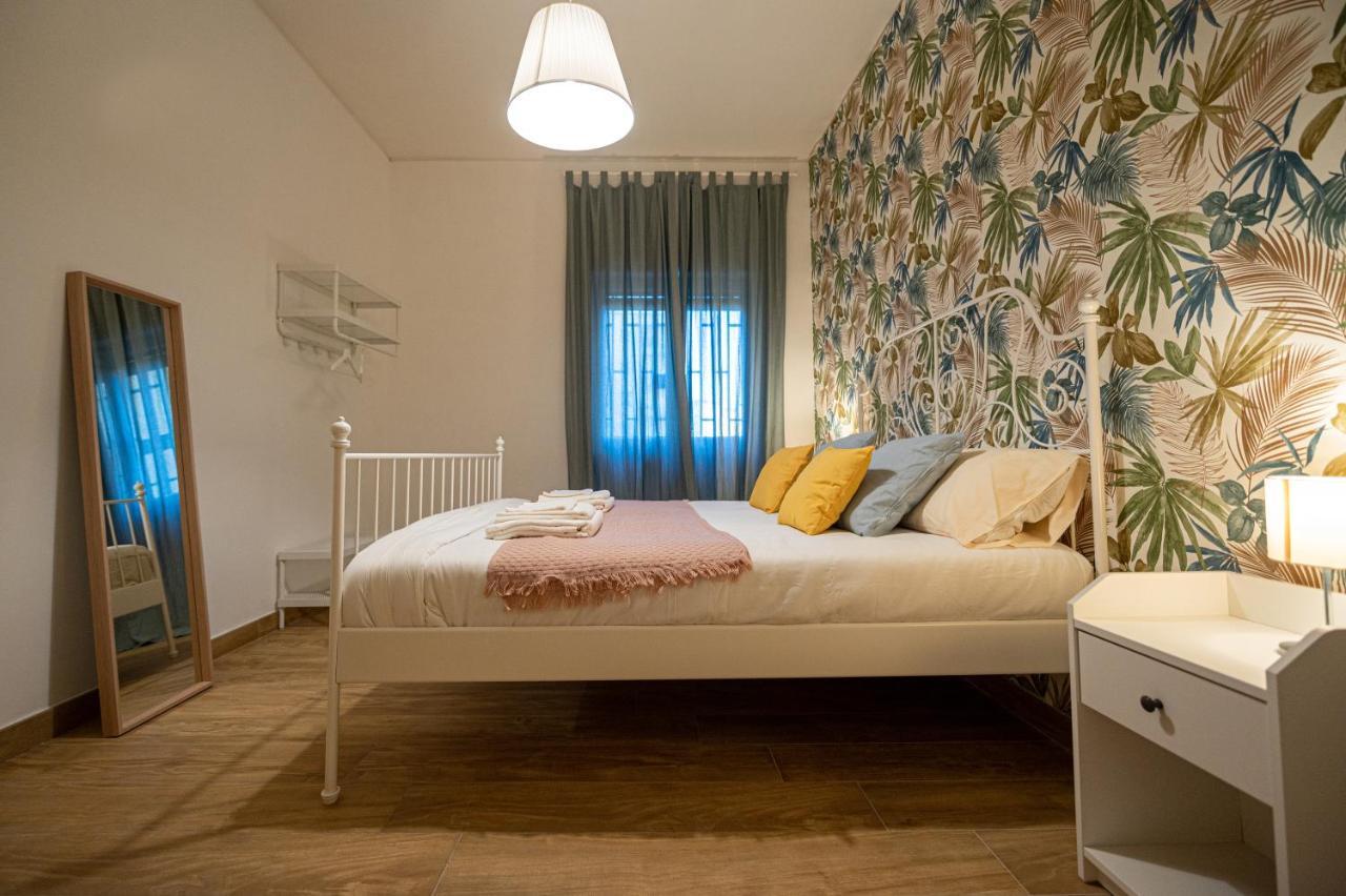 Casa Vacanze Partenope Apartment Naples Luaran gambar