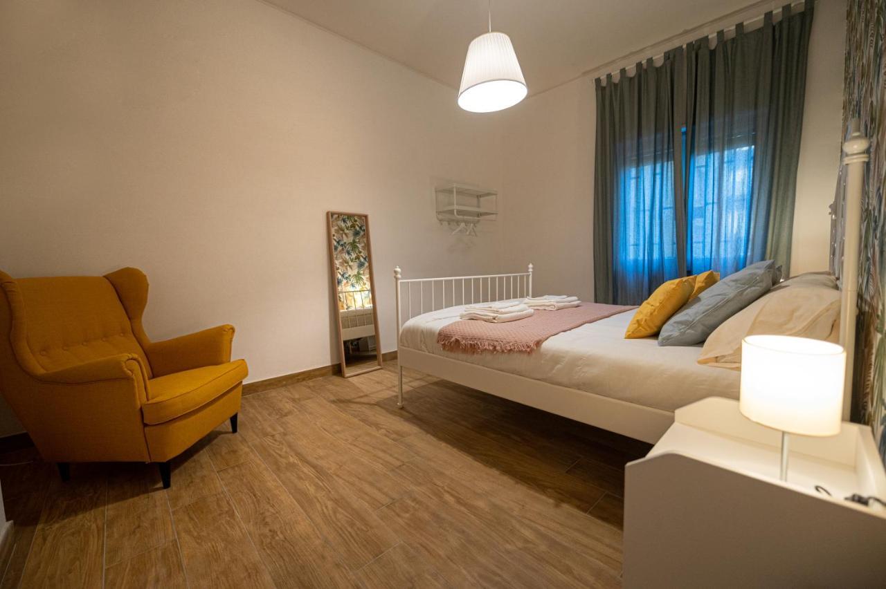 Casa Vacanze Partenope Apartment Naples Luaran gambar
