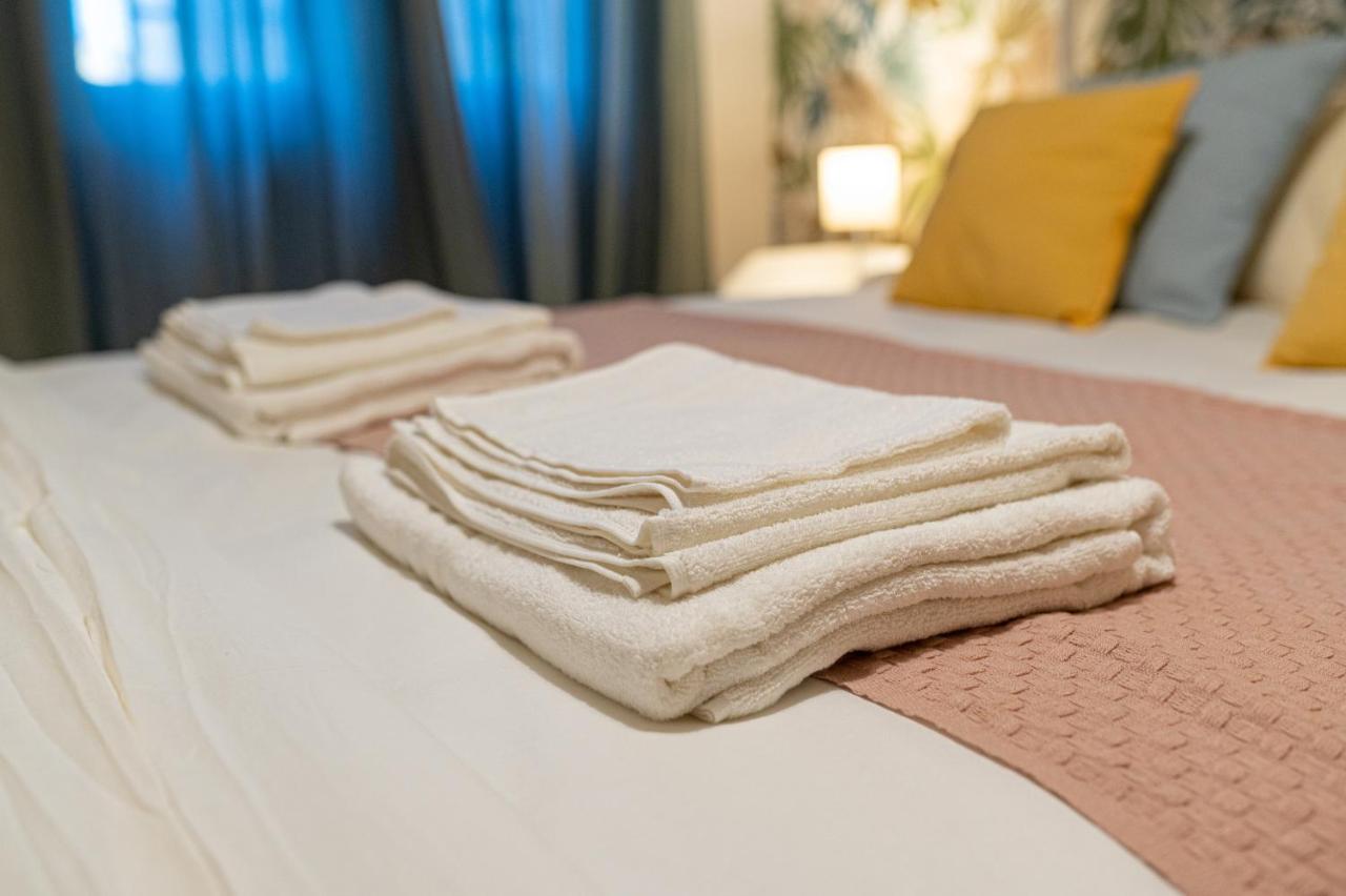 Casa Vacanze Partenope Apartment Naples Luaran gambar