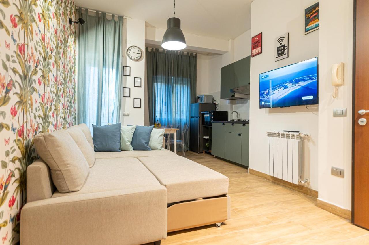 Casa Vacanze Partenope Apartment Naples Luaran gambar