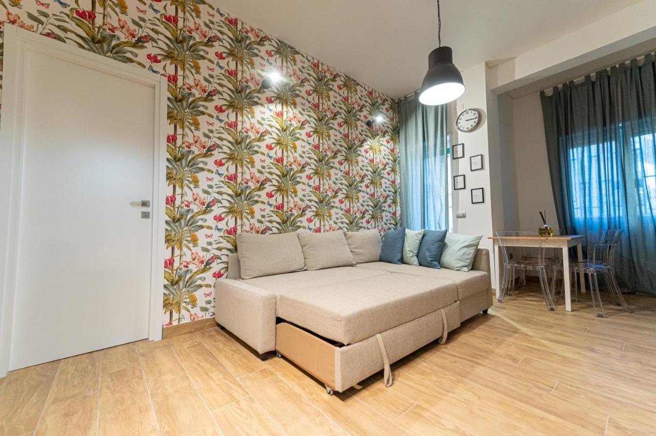 Casa Vacanze Partenope Apartment Naples Luaran gambar