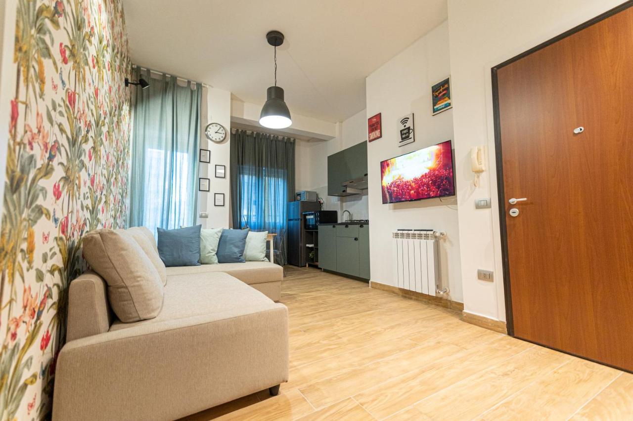 Casa Vacanze Partenope Apartment Naples Luaran gambar