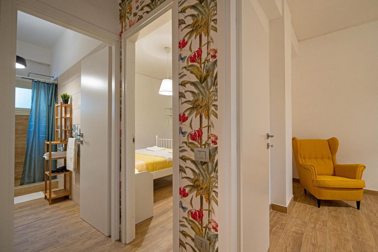 Casa Vacanze Partenope Apartment Naples Luaran gambar