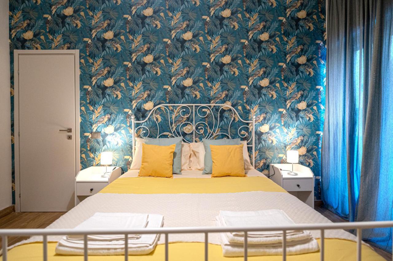 Casa Vacanze Partenope Apartment Naples Luaran gambar