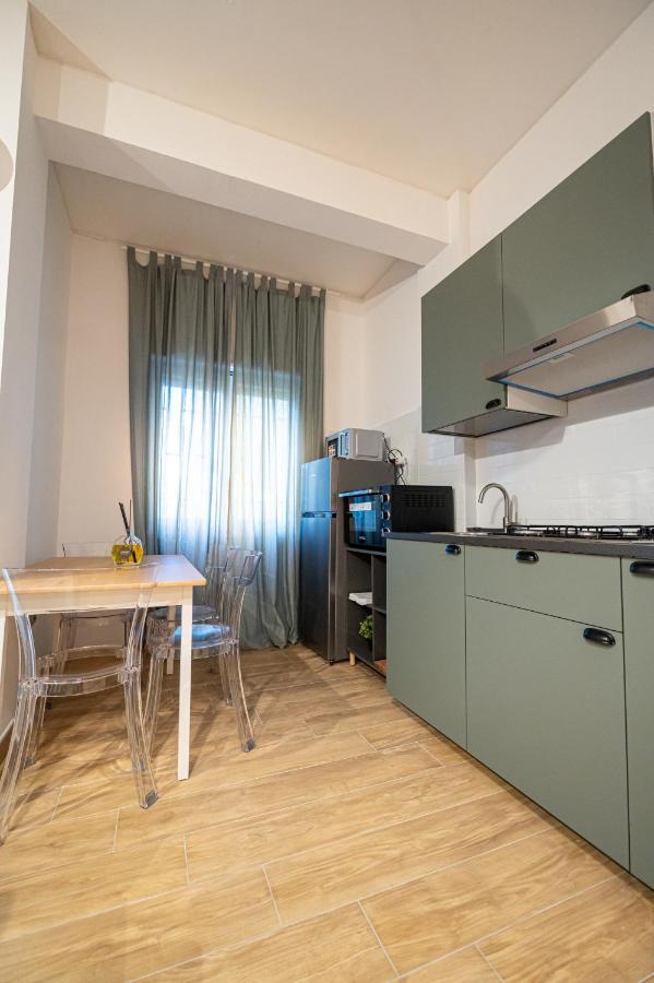 Casa Vacanze Partenope Apartment Naples Luaran gambar