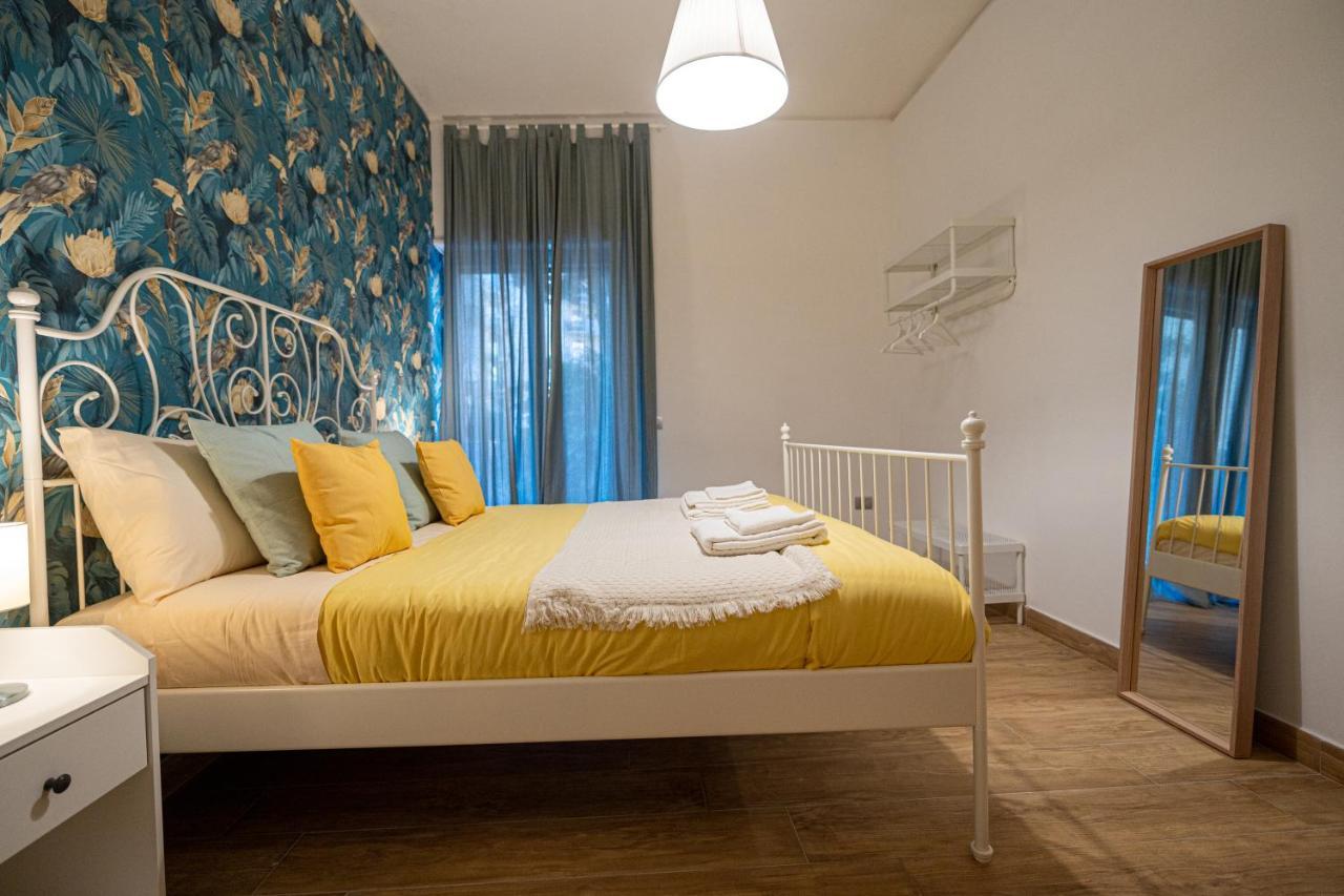 Casa Vacanze Partenope Apartment Naples Luaran gambar