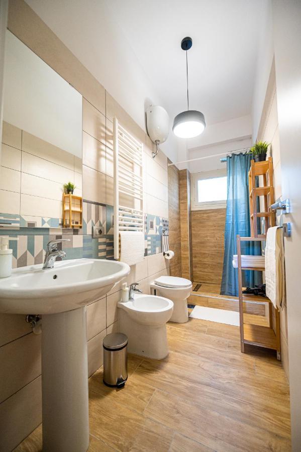Casa Vacanze Partenope Apartment Naples Luaran gambar